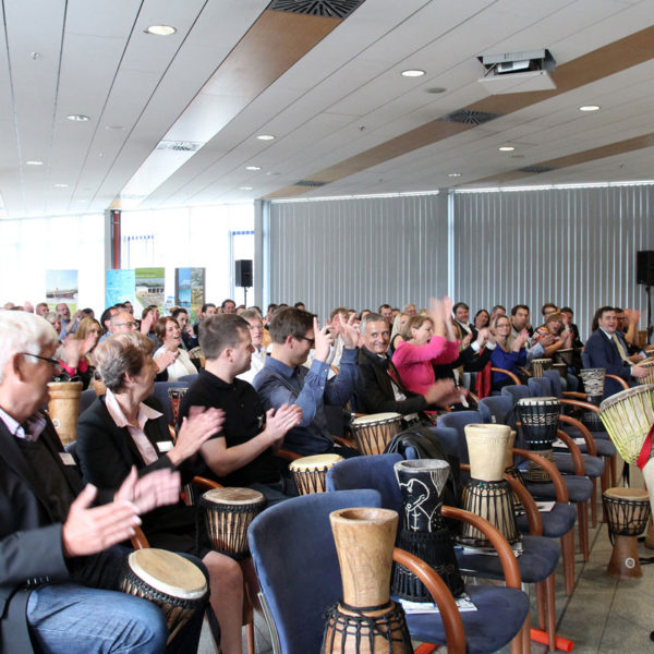 wj_wt2015_07_drum-cafe_13